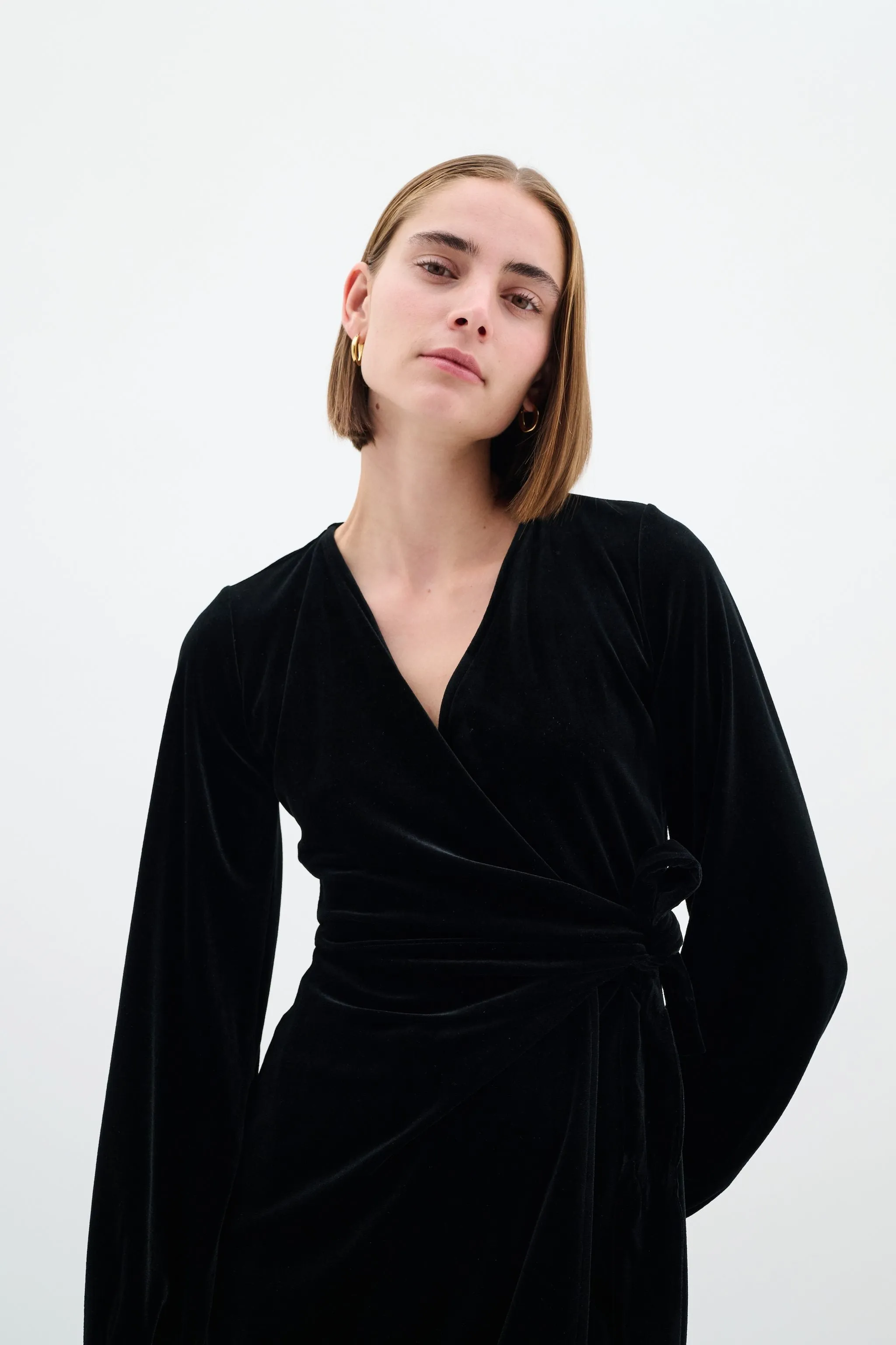 BrynnIW Goriel Wrap Dress - Black