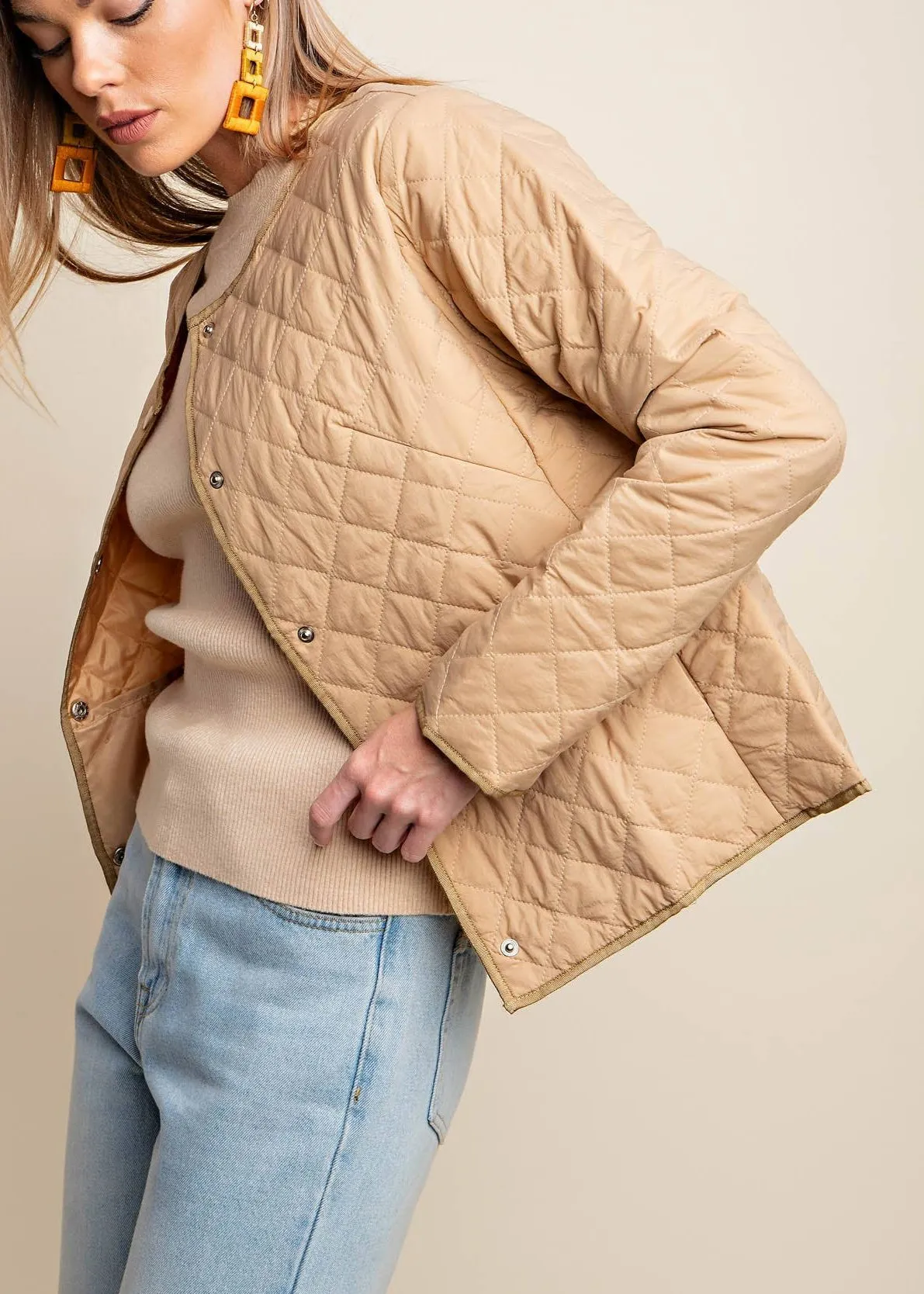 Lightweight Quilted Jacket in Taupe